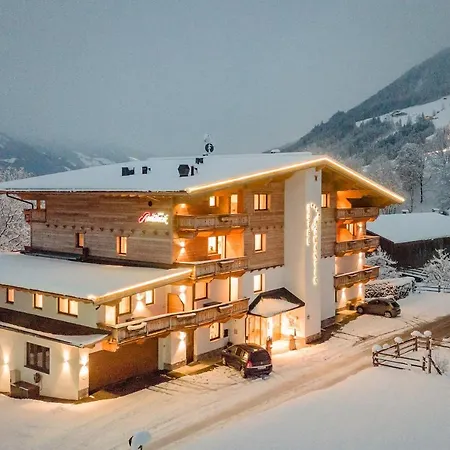 Garni Romantik Fügen