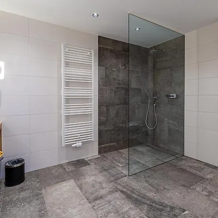 Garni Romantik Otel Fügen