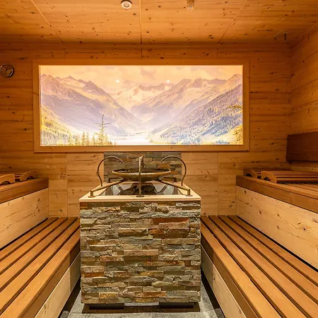Hotel Garni Romantik 4*