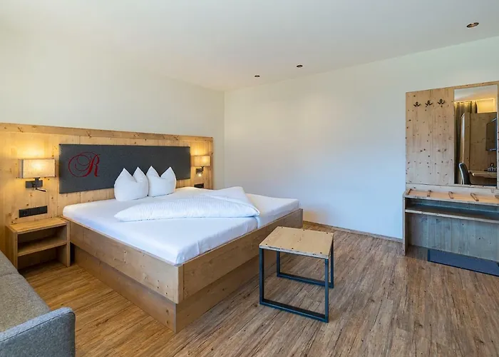 Garni Romantik Hotel Fügen