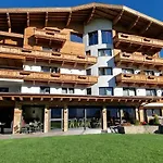 Hotel Garni Romantik 4*