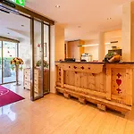 Garni Romantik Hotel Fügen