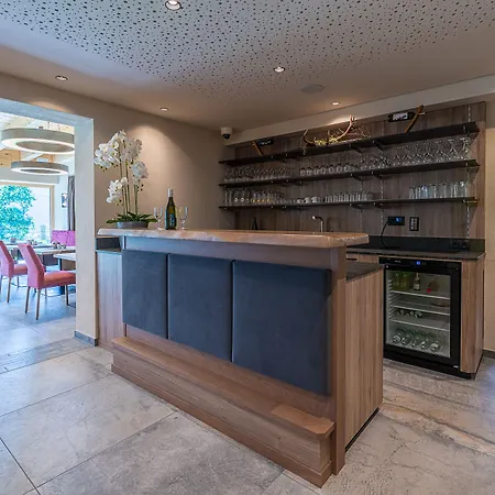 Hotel Garni Romantik 4*